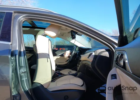 2019 Infiniti Qx30 Luxe from USA, damaged, VIN SJKCH5CP7KA008697